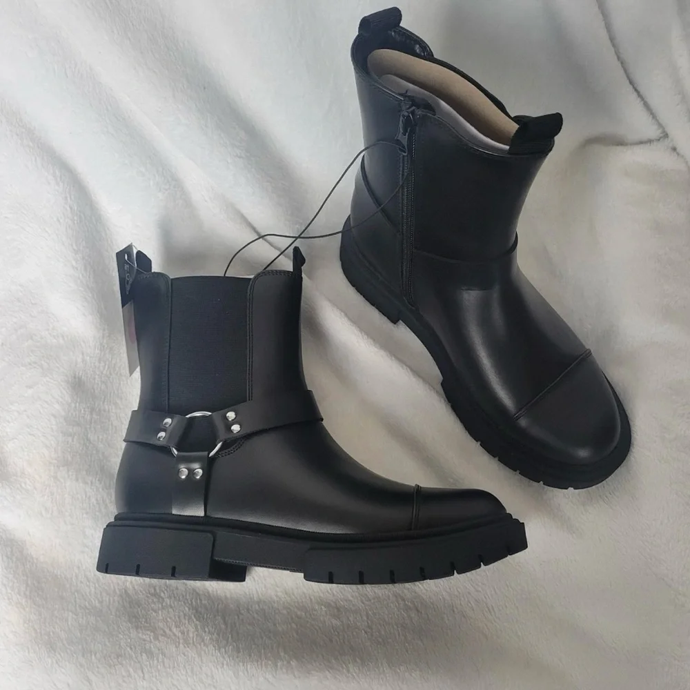 art class Black Lug Sole Chelsea Boots with Side Zipper - Picture 5 of 12